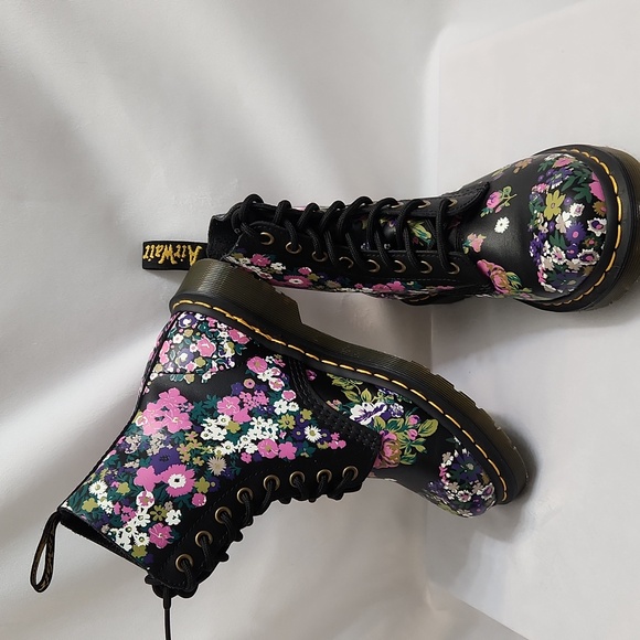 Dr. Martens 1460 Pascal Vintage Floral Leather Lace-up Black Boots (W Size 6) - Picture 7 of 12